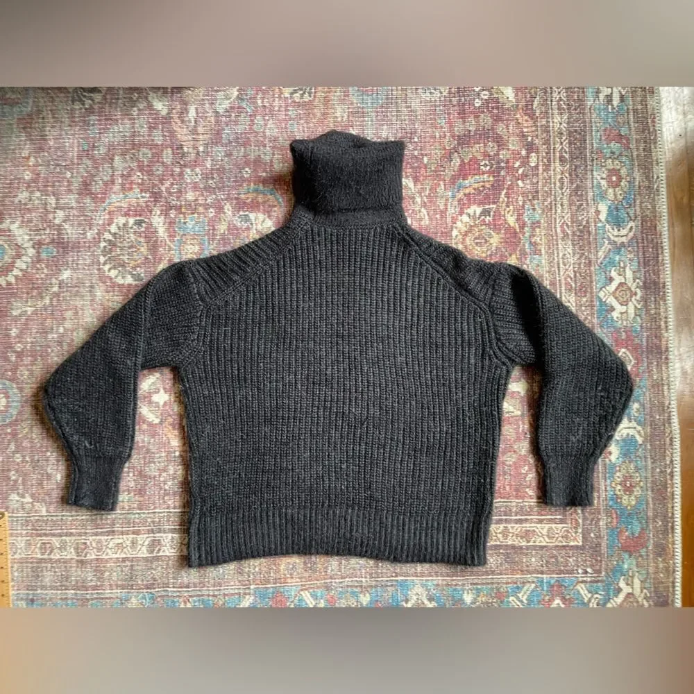 Women’s Small H&M Heavy Warm knit wool blend Black Turtleneck Sweater